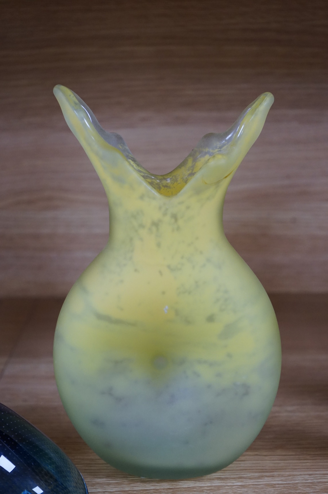 Sven Palmqvist Orrefors kraka bowl and Murano art stem vase, largest 26cm high
